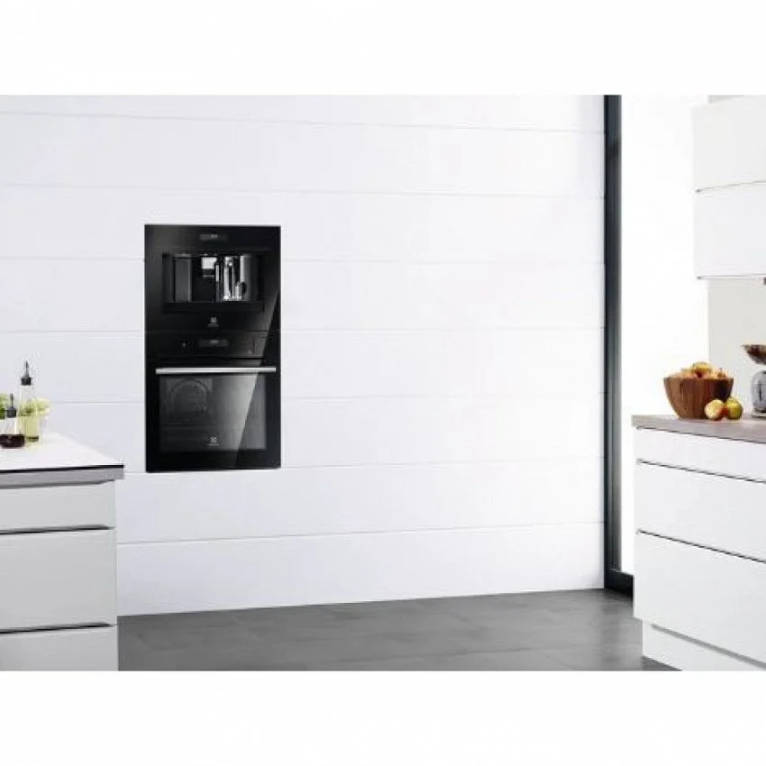 Встраиваемая кофемашина ELECTROLUX EBC54524OZ