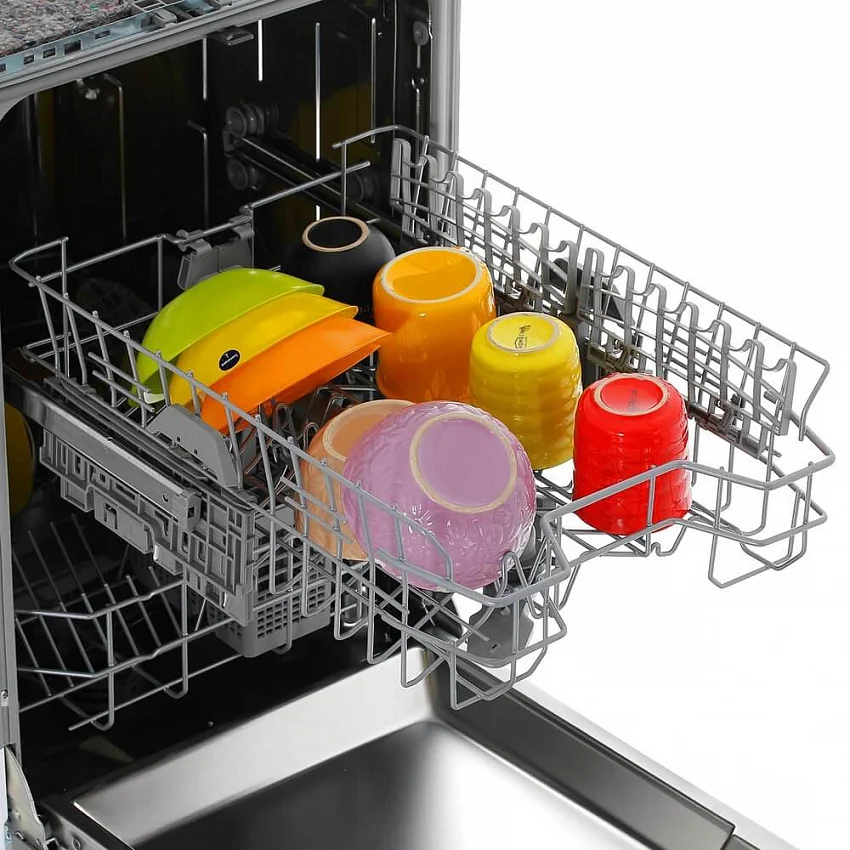 Встраиваемая посудомоечная машина HOTPOINT HIS 1C69