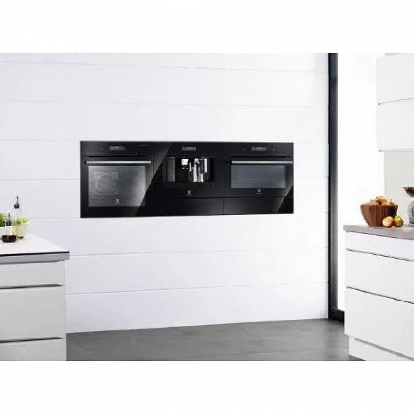 Встраиваемая кофемашина ELECTROLUX EBC54524OZ