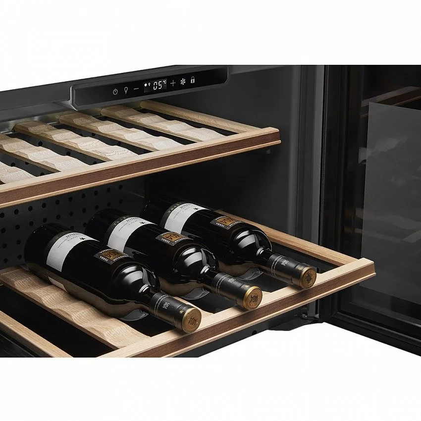 Встраиваемый винный шкаф SMEG CVI321X3