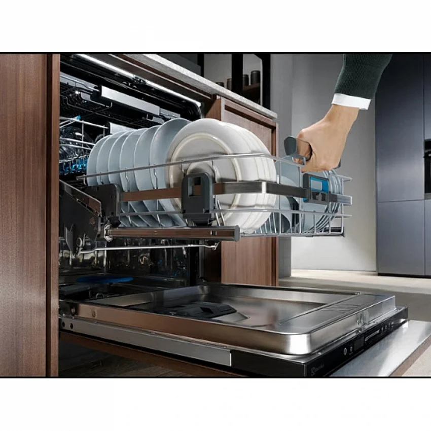 Встраиваемая посудомоечная машина ELECTROLUX KECB7310L