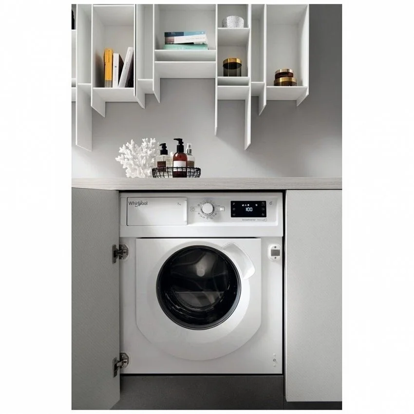 Встраиваемая стиральная машина WHIRLPOOL BI WMWG 71483 E