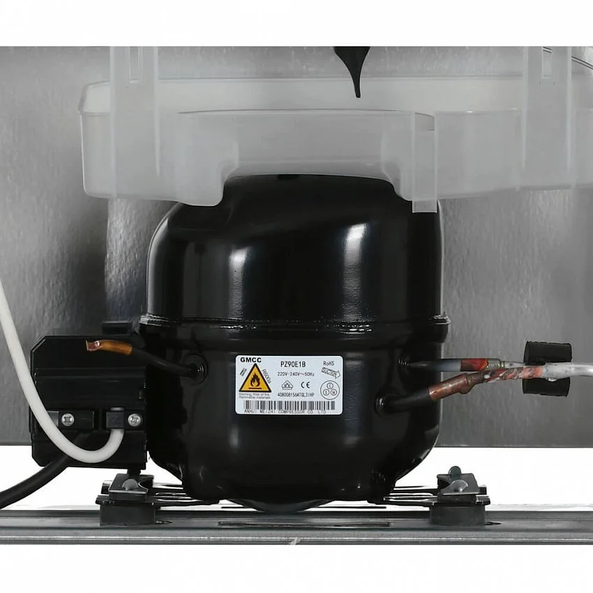 Холодильник HOTPOINT HT 6200 W