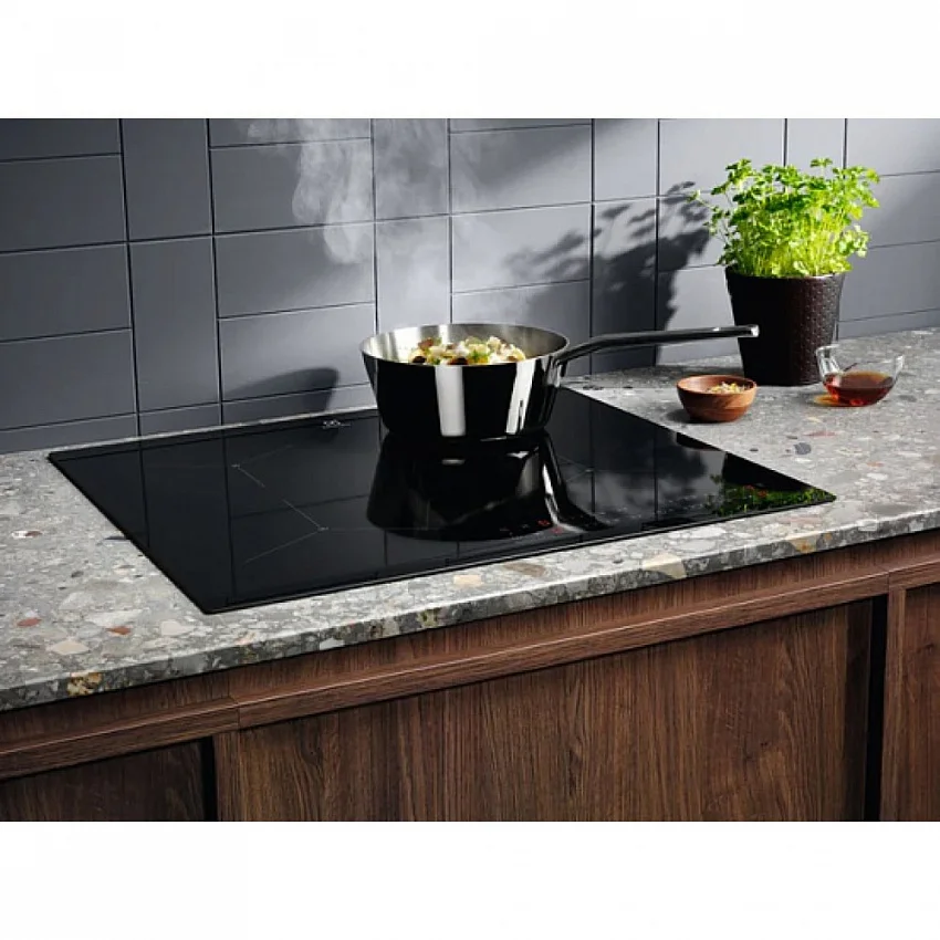 Варочная панель ELECTROLUX EIS62443