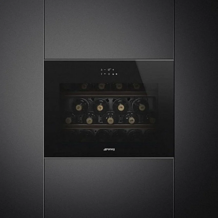 Винный шкаф SMEG CVI621RWNX3