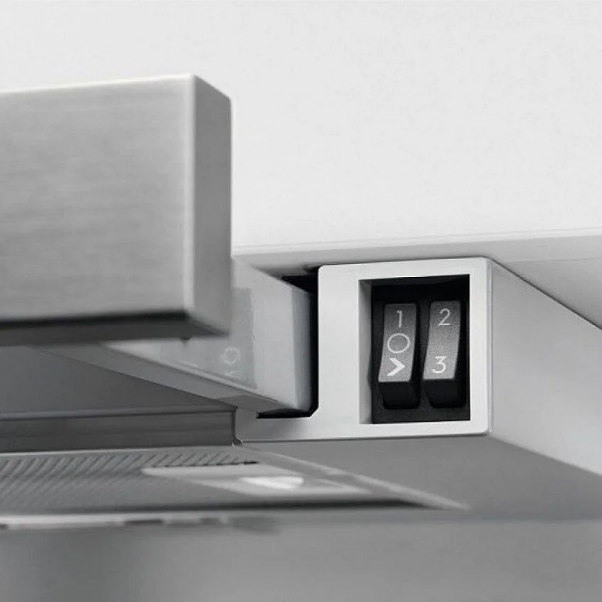 Вытяжка ELECTROLUX LFP 216 S