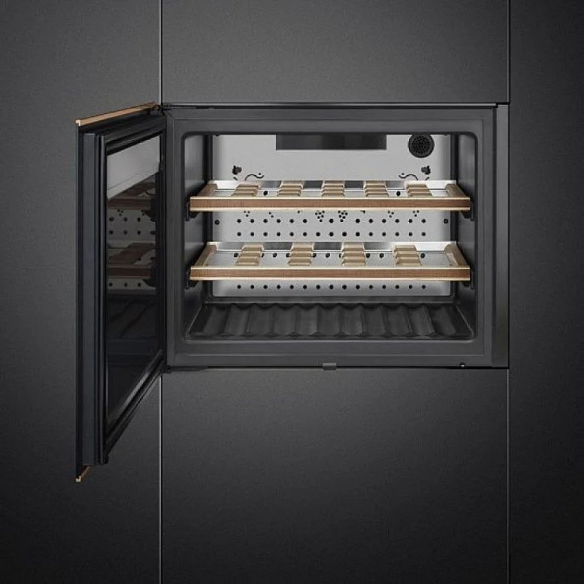 Винный шкаф SMEG CVI621LWNR3