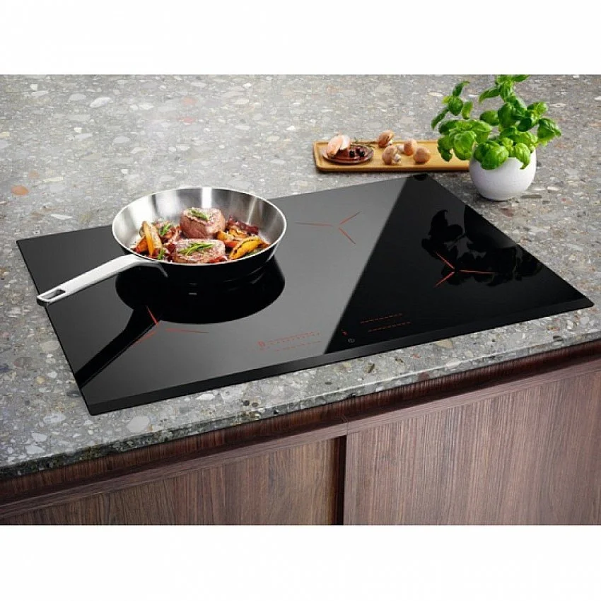 Электрическая варочная панель ELECTROLUX EIP8146