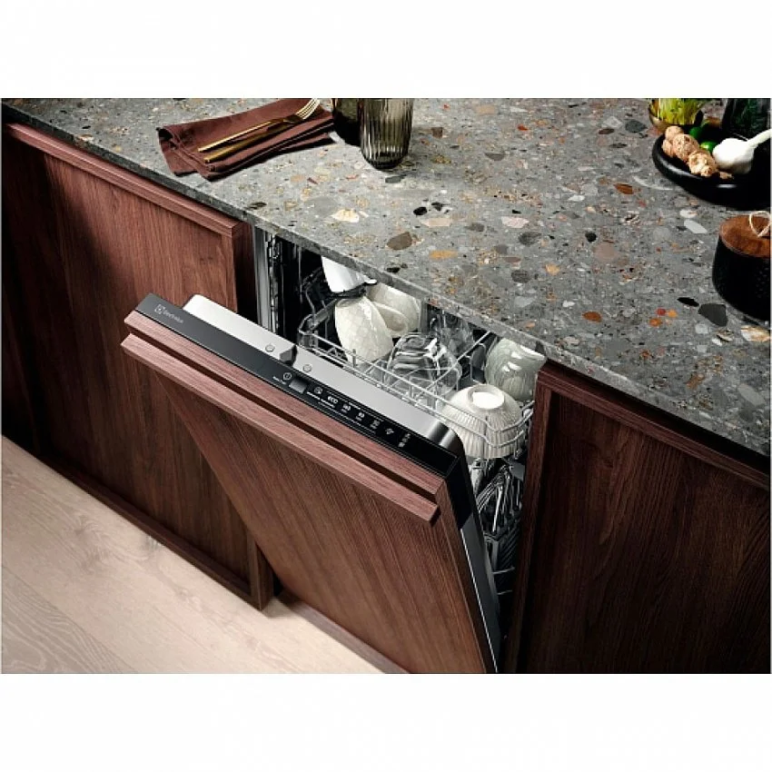 Посудомоечная машина ELECTROLUX EEA12100L