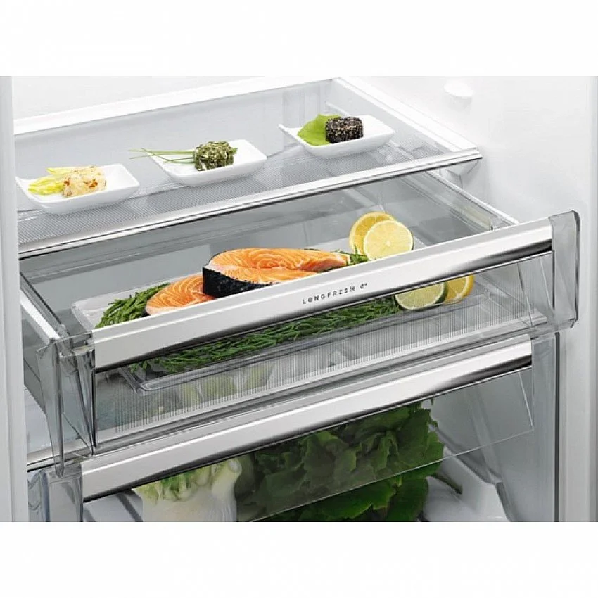 Холодильник AEG RCB63726OW