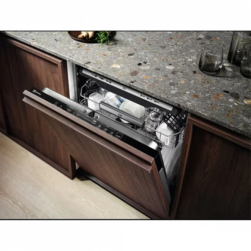 Встраиваемая посудомоечная машина ELECTROLUX KECB7310L