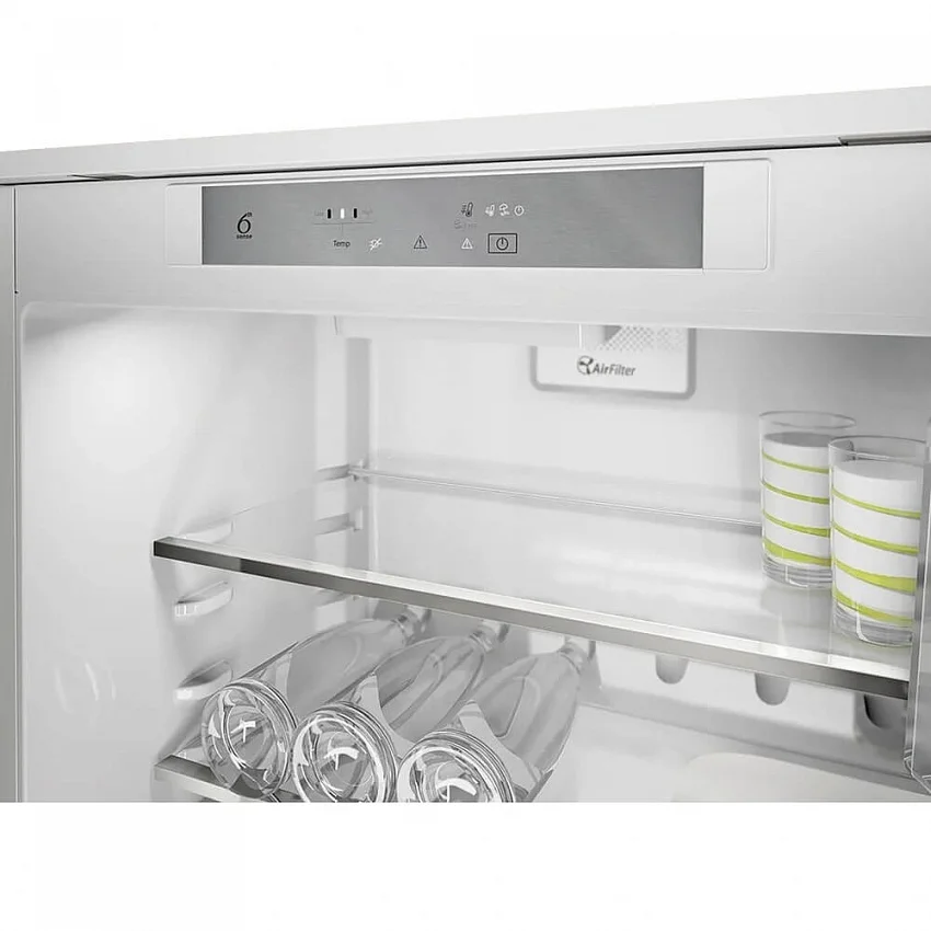 Встраиваемый холодильник WHIRLPOOL SP40 800 EU1