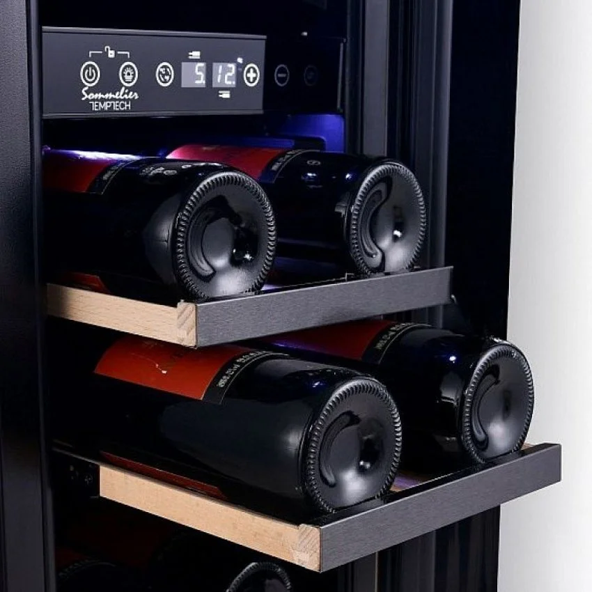 Винный шкаф TEMPTECH SOMX30DRB