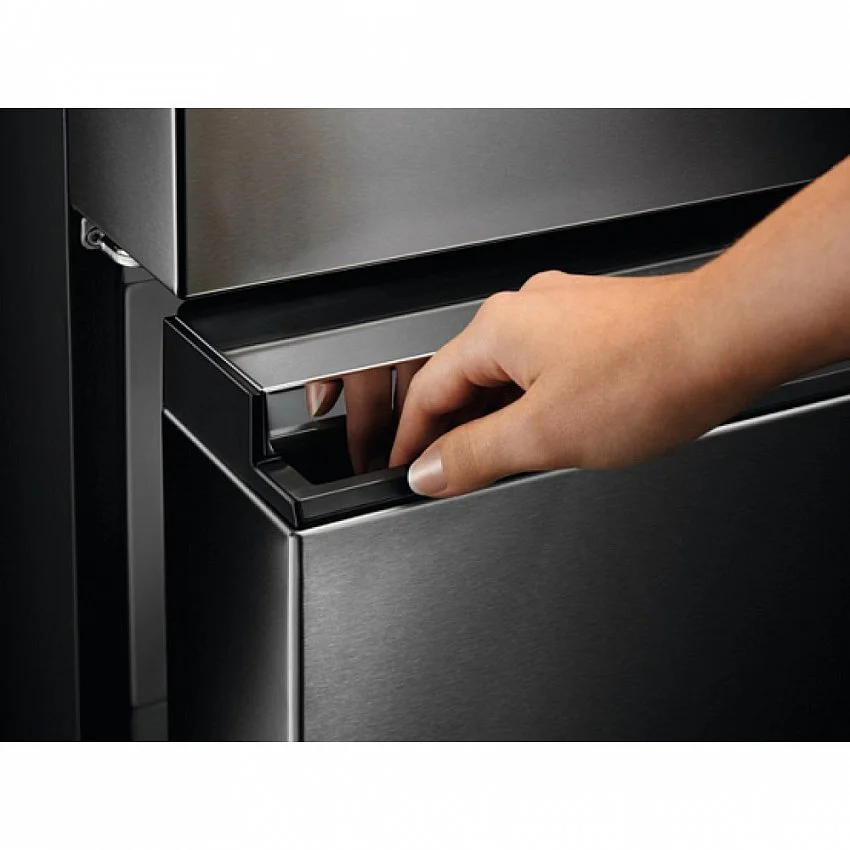 Холодильник ELECTROLUX LLI9VF54X0