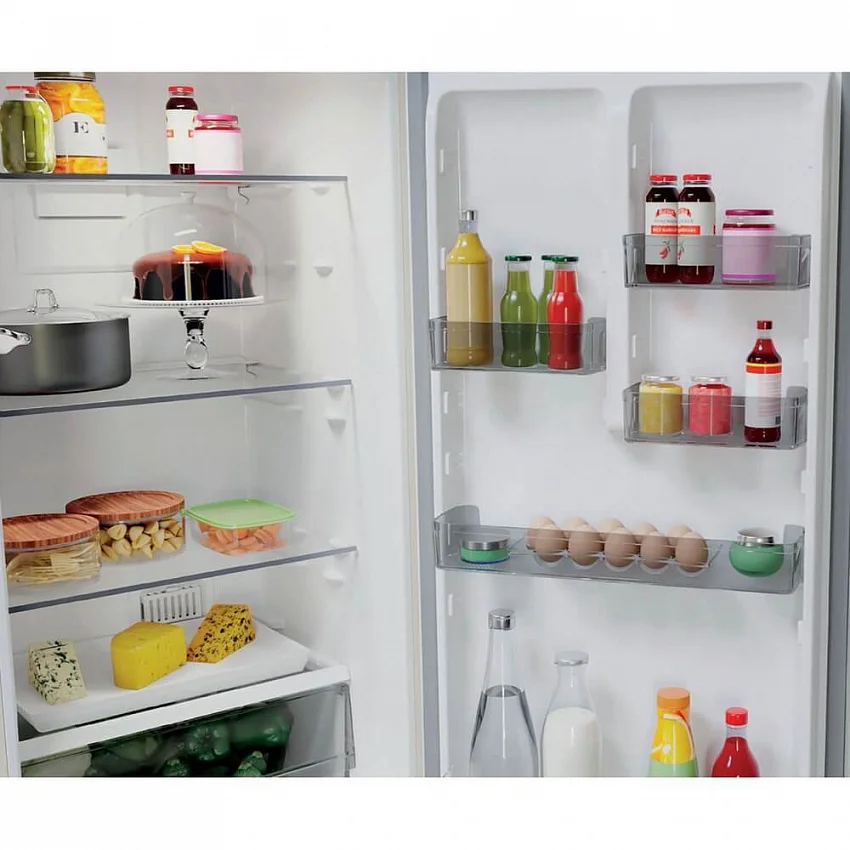 Холодильник HOTPOINT HT 4200 AB