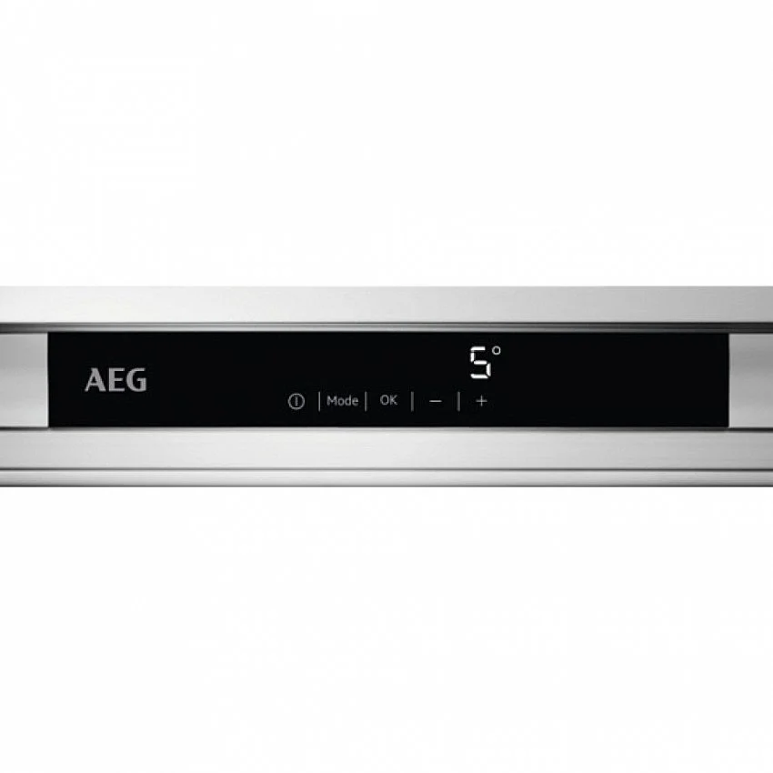 Встраиваемый холодильник AEG SKE818F1DC