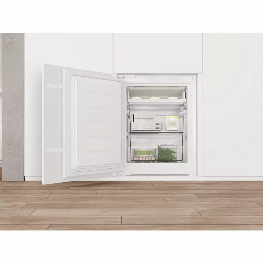 Встраиваемый холодильник WHIRLPOOL WHC 18T341
