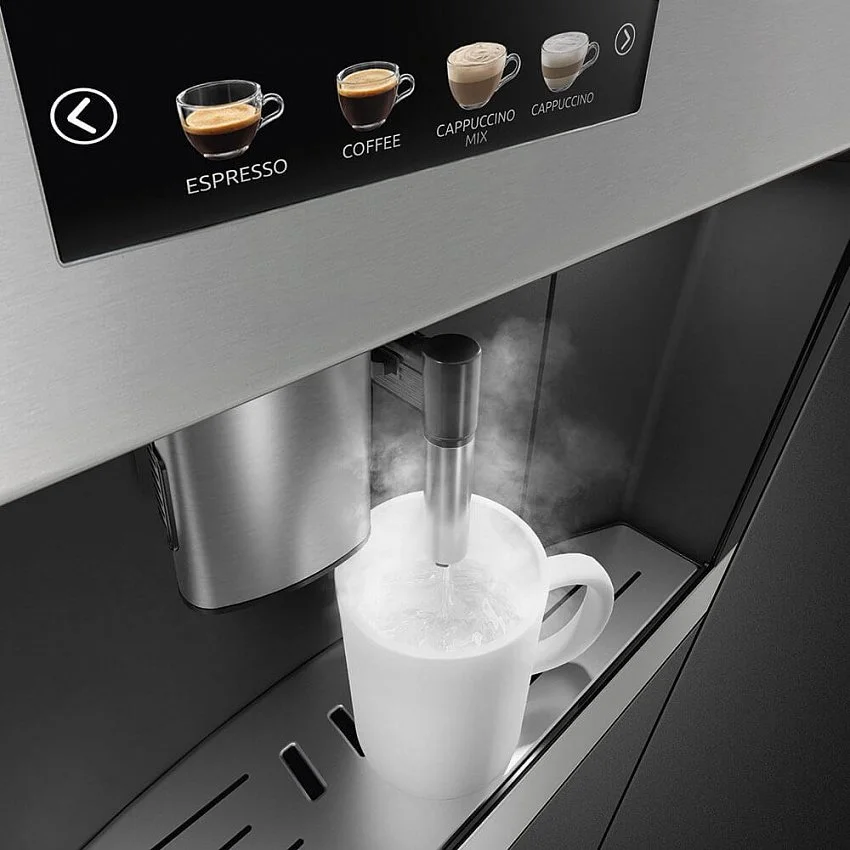 Встраиваемая кофемашина SMEG CMS4303XRU CLASSICA