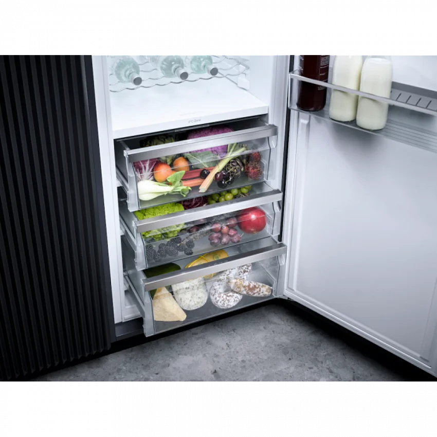 Встраиваемый холодильник MIELE K 7743 E