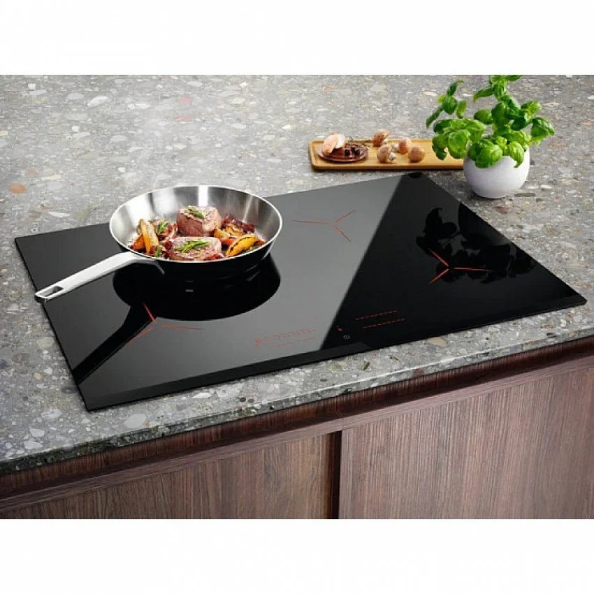 Электрическая варочная панель ELECTROLUX EIP8146