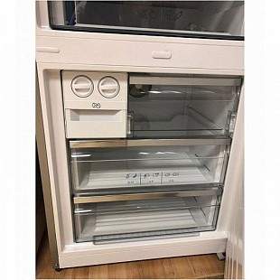 Холодильник VESTFROST VF492GLM