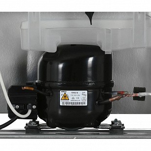 Холодильник HOTPOINT HT 6200 W