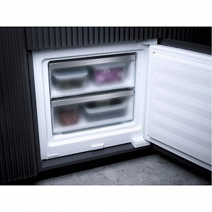 Встраиваемый холодильник MIELE KF 7731 D