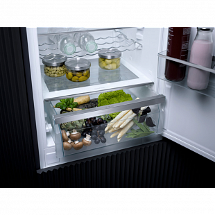 Встраиваемый холодильник MIELE KF 7731 E