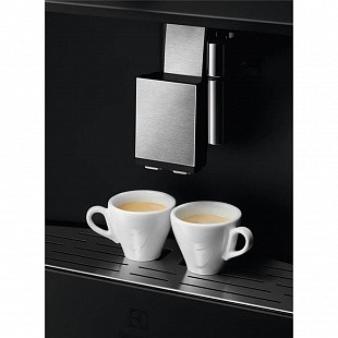 Встраиваемая кофемашина ELECTROLUX KBC85T