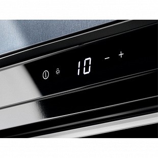 Встраиваемый винный шкаф ELECTROLUX KBW5X