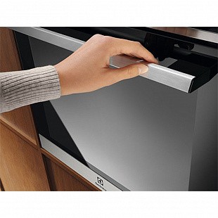 Духовой шкаф ELECTROLUX LOE8F38X