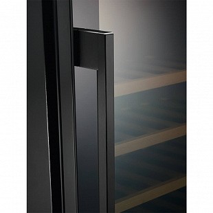 Встраиваемый винный шкаф ELECTROLUX EWUS052B5B