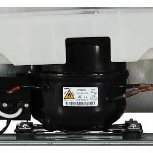 Холодильник HOTPOINT HT 6200 AB