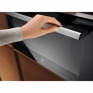 Духовой шкаф ELECTROLUX EVL6E49X