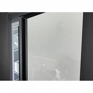 Холодильник ELECTROLUX LNT 7ME36 G2