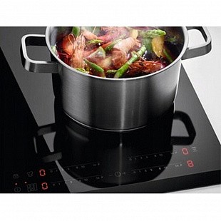 Индукционая варочная панель ELECTROLUX EIT61443B