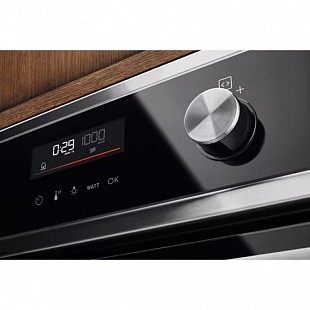 Духовой шкаф ELECTROLUX EVL6E49X