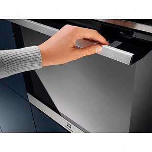 Духовой шкаф ELECTROLUX EOE8P39WX